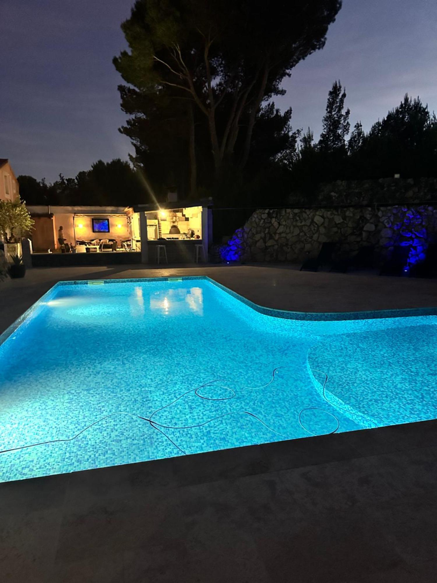 Jolie Maison Avec Vue Sur Piscine بوك بيل آرْ المظهر الخارجي الصورة