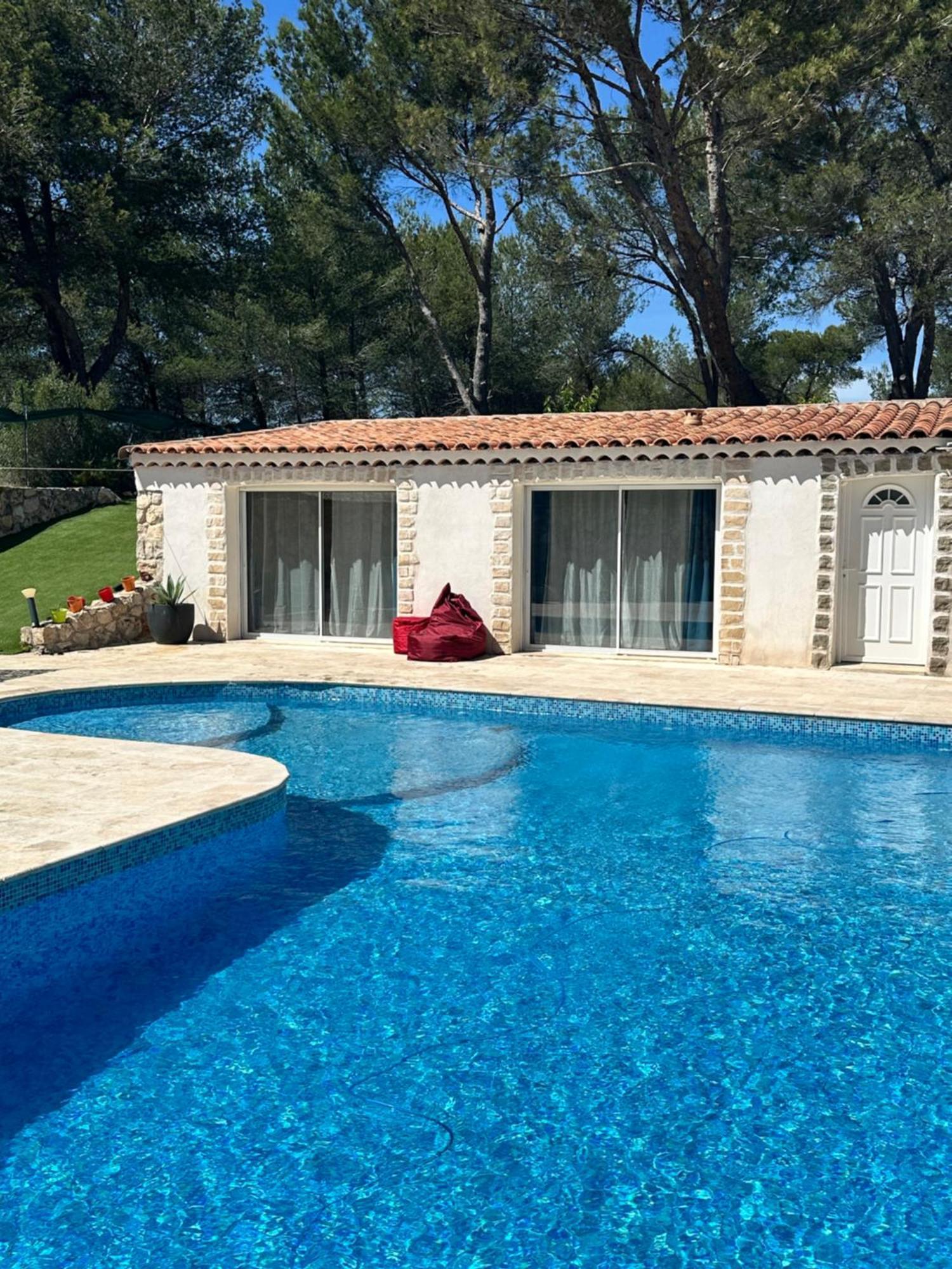 Jolie Maison Avec Vue Sur Piscine بوك بيل آرْ المظهر الخارجي الصورة